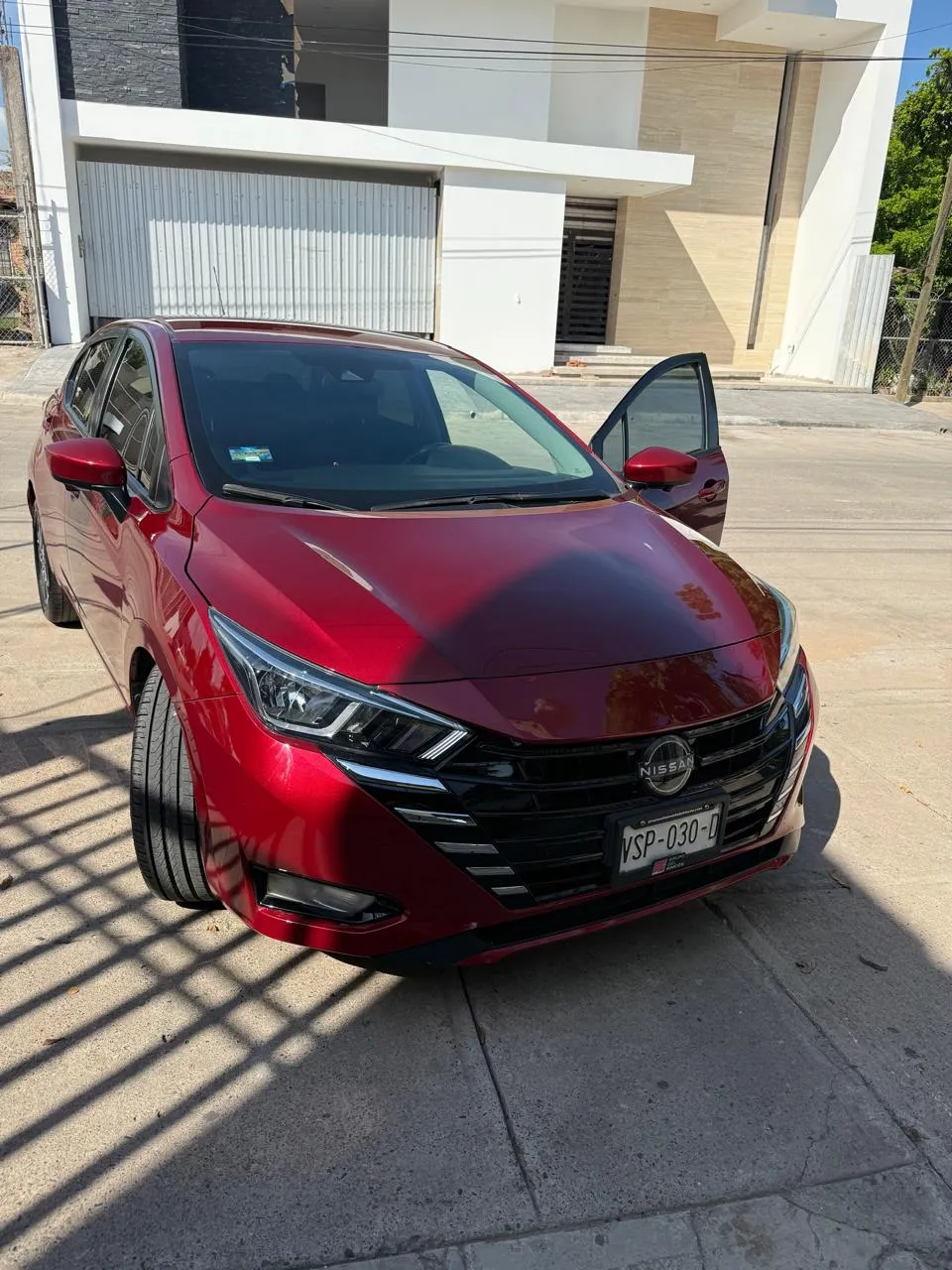 NISSAN VERSA 2023